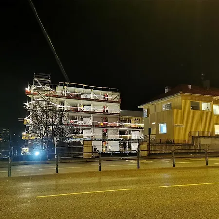 Fin Leilighet 1,4 Km Fra Sentrum Διαμέρισμα